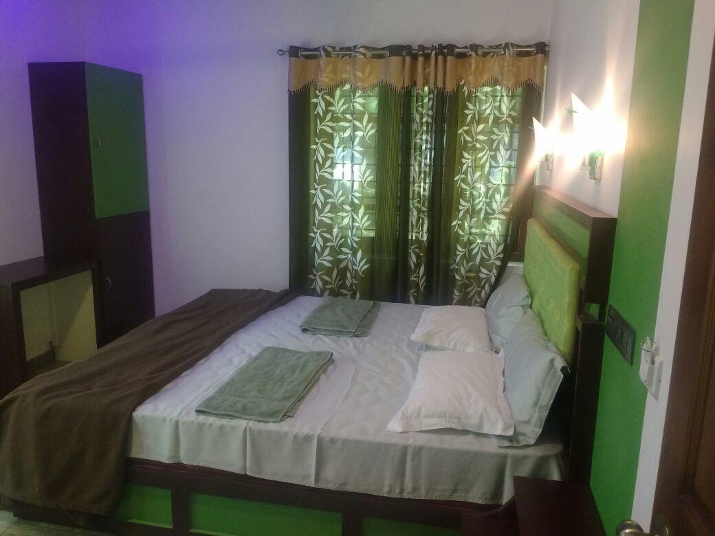 Sri Lakshmi Gardens Hotel Thekkady Luaran gambar